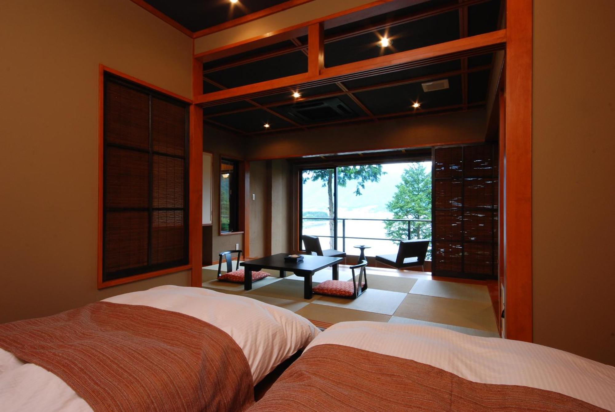 Rakuyu Ryokan Fujikawaguchiko
