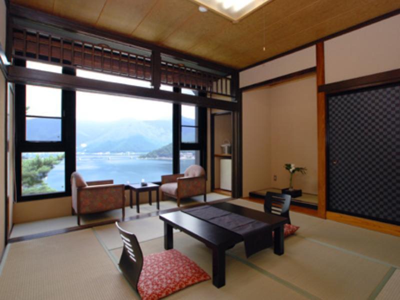 Ryokan Rakuyu